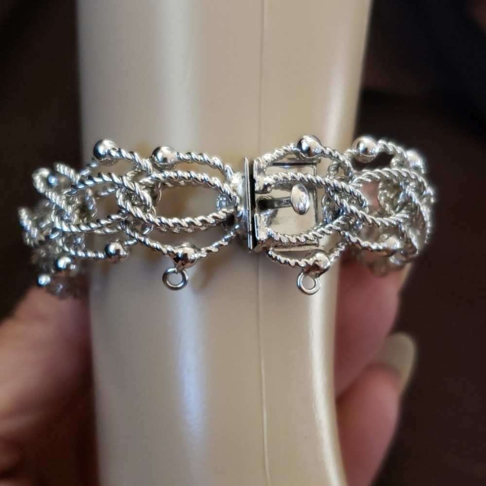 Rembrandt oval "fancy" link classic bracelet